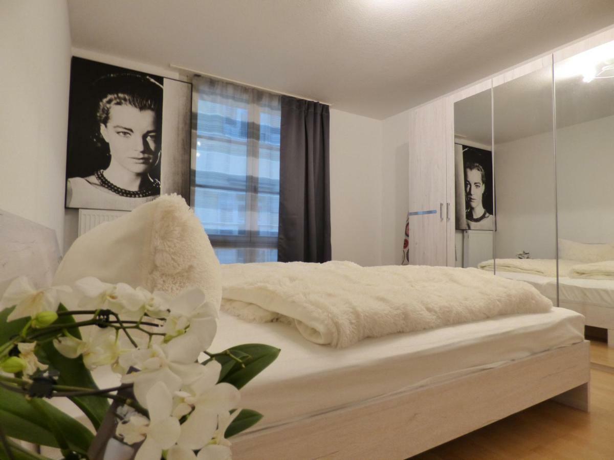 Domino Apartment Baden-Baden Bagian luar foto